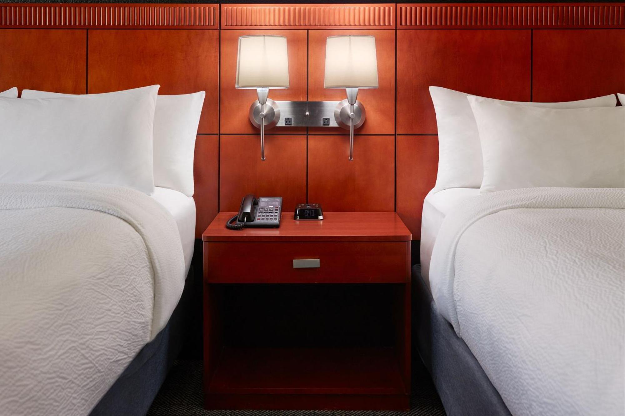 คอร์ทยาร์ด แนชวิลล์ เบรนต์วูด Hotel เบรนท์วูด ภายนอก รูปภาพ